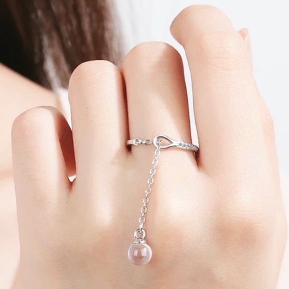 Jewelry - ✨✨.925 Sterling silver Moon Ring✨✨